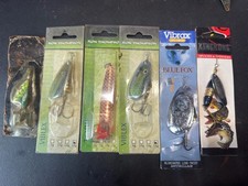 6 x Mixed Fishing Lures – Viblex, Blue Fox, Ron Thompson, Xingrong Spinners