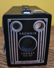 Vintage Kodak Brownie Target Six-20 Art Deco Box Camera