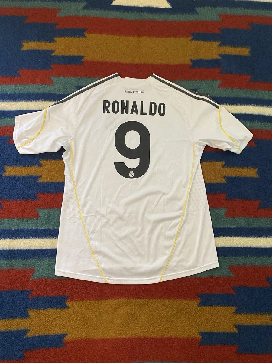 25+ Real Madrid Cristiano Ronaldo International Club Soccer Fan