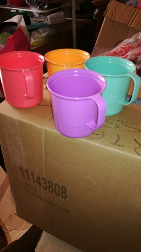 Classici Tupperware set 4 tazze arancio verde viola rosso | eBay