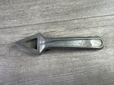 Vintage Pflueger Kleen Scaler & Bottle Opener Silver