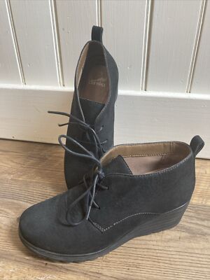 Dansko Women's Cadee Oxford Color: Black Suede Size