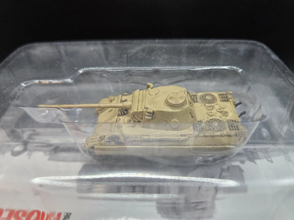 Takara World Tank Museum - Tanque Panther alemán WTM7 Mk VD MVTF escala 1/144 Foto 3 de 4