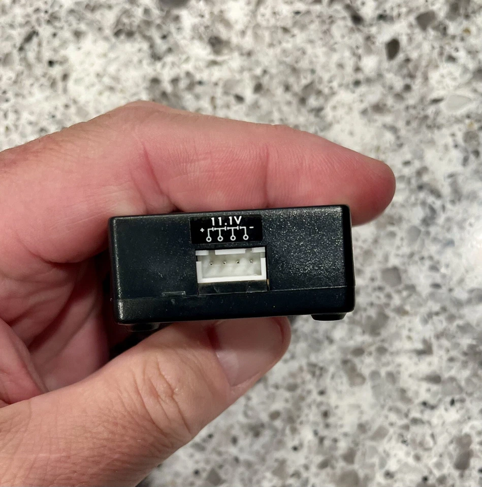 E-Flite 3-cell 11.1V LI-PO Balance Charger with AC 12v DC Adapter eflc3105 - Image 2 of 3