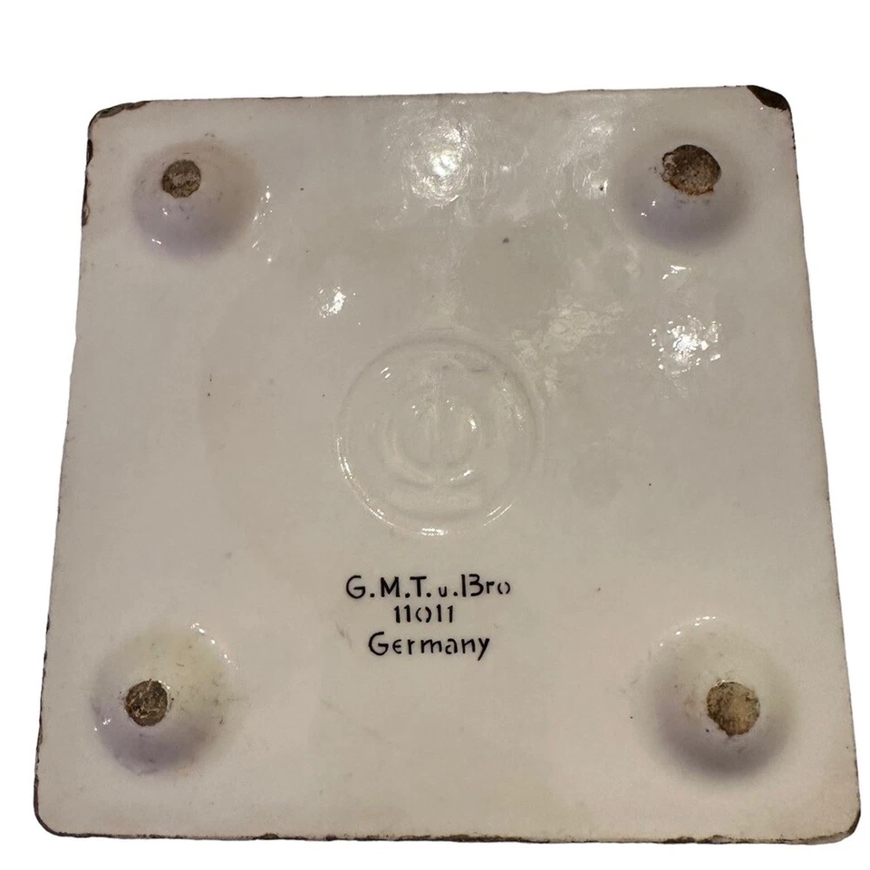 VINTAGE Little Boy and Girl with Fish PORCELAIN TILE BLUE 6” SQUARE GERMANY — 第 2/4 张图片