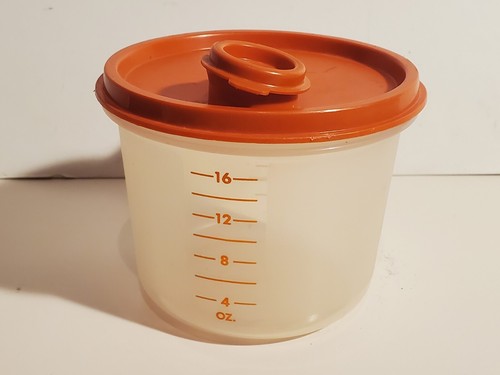 VINTAGE TUPPERWARE SHEER PLASTIC FOOD STORAGE MEASURE CONTAINER POUR SPOUT SEAL - Picture 2 of 4