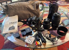 Nikon D D5200 24.1MP Digital SLR Camera - Black Kit w/ AF-S DX G VR 18-55mm...