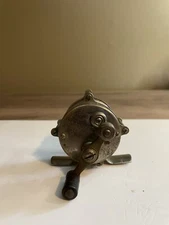 Vintage Hendryx Raised Pillar Fishing Reel 60 Yd. Working Condition, With Pat. 