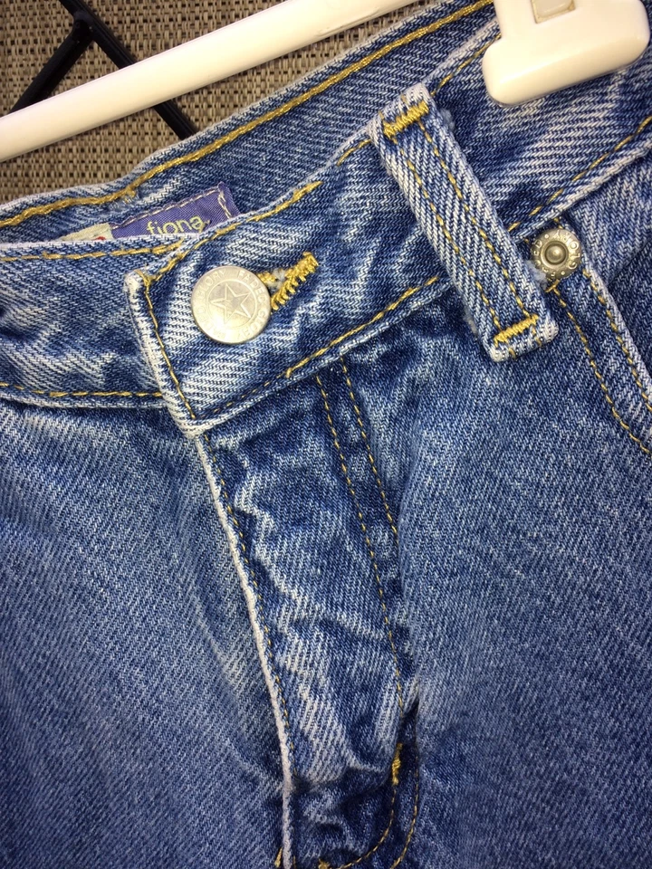 FADED GLORY Girls Blue Denim Embroidery Flowers Detail Flare Leg Jeans Sz 10 - Image 3 of 4