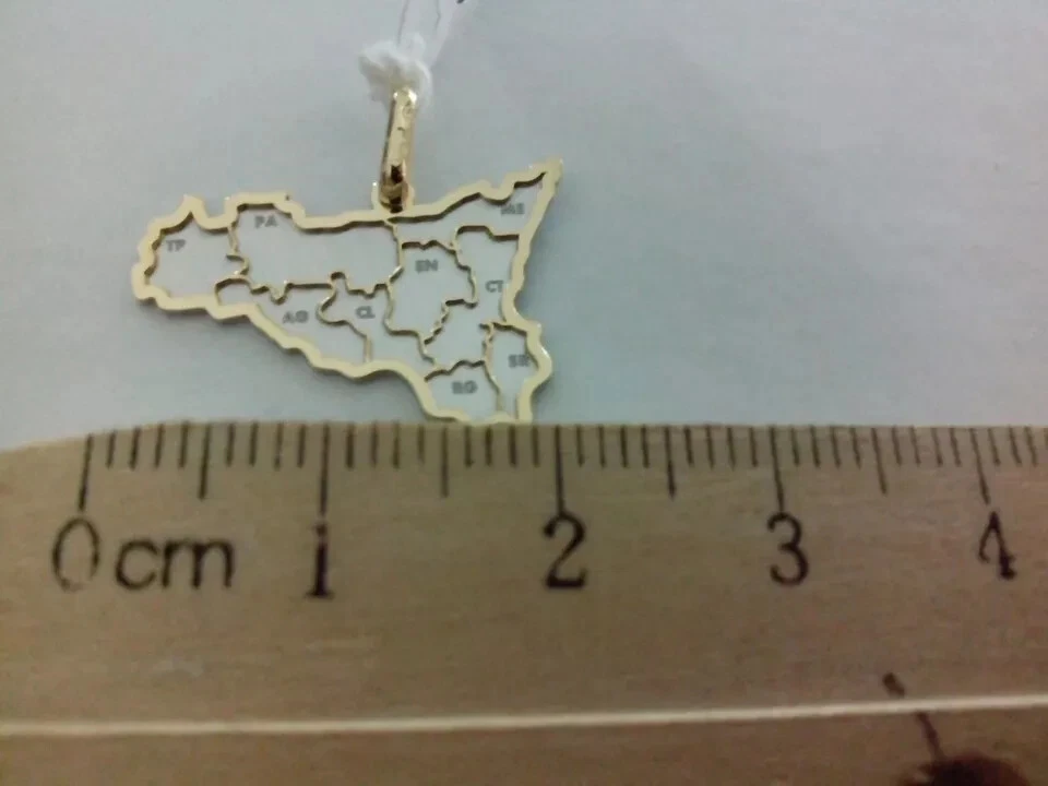 COLGANTE PLANO ORO AMARILLO BLANCO 18K SICILIA 2 cm 0,8 PULGADAS MAPA PULIDO Y SATINADO Foto 3 de 4
