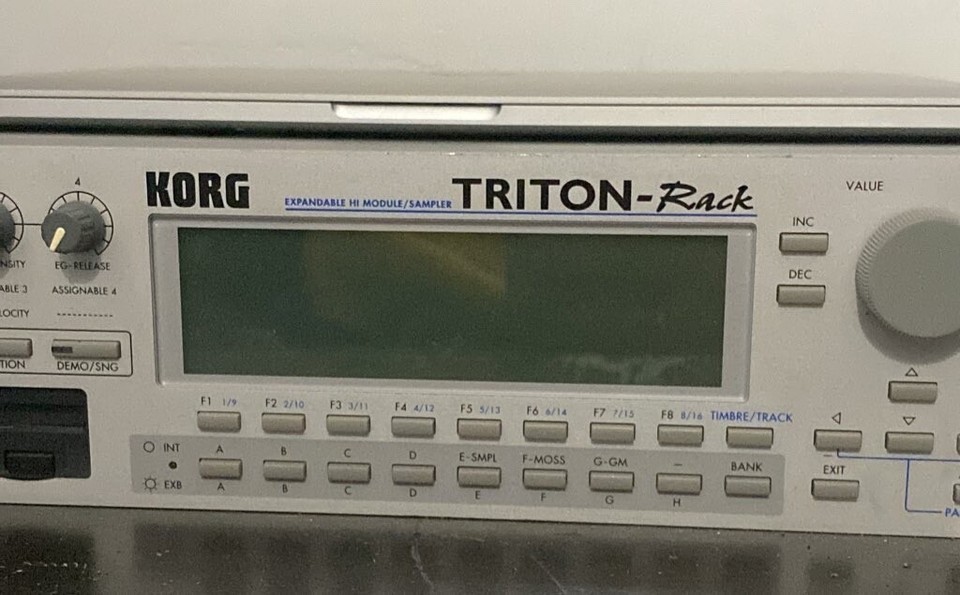 TRITON RACK SYNTHESIZER Sampler Workstation eBay