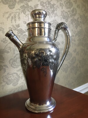 VINTAGE SILVER PLATE COCKTAIL SHAKER APOLLO ERBM BERNORD RICE SONS 5815/2 GRAPE