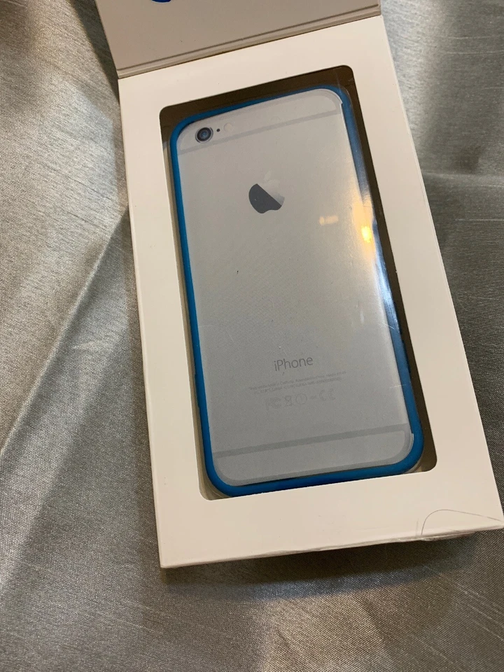 Funda rígida transparente iHome, marco parachoques resistente a impactos - iPhone 6/6s - azul Foto 2 de 3