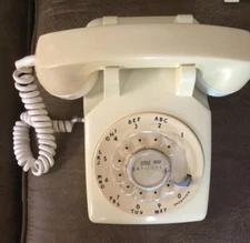 VINTAGE ROTARY DIAL TELEPHONE, CREAM/TAN/BEIGE, BELL SYSTEM - WESTERN ELECTRIC