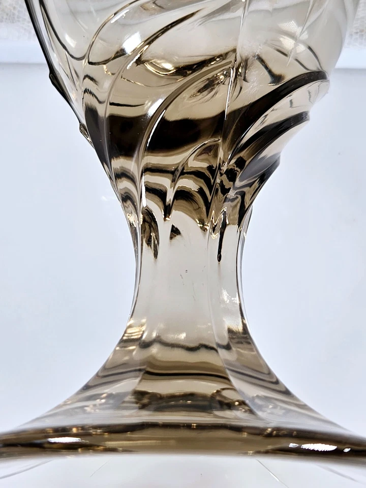 Juego de 8 copas de agua/té Noritake retiradas dulce remolino tawny con patas marrones  Foto 3 de 4