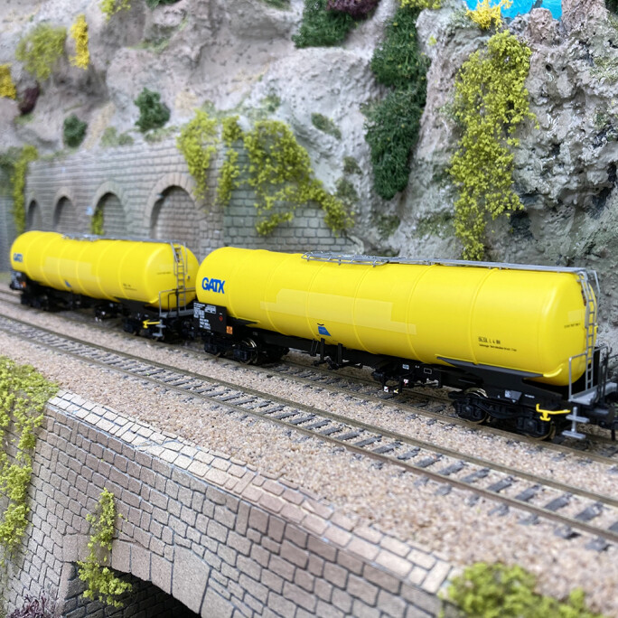 Wagons citernes Zans HO ROCO 76025 coffret haut de gamme fret ferroviaire GATX