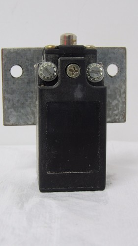 Interrupteur De Limite PIZZATO FR501 - Miniature Avec Poussoir à Broche, Contacts 1 NO + 1 NC