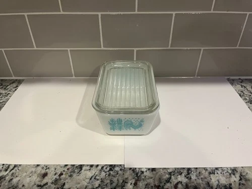 vintage PYREX Amish Butterprint dish with Lid