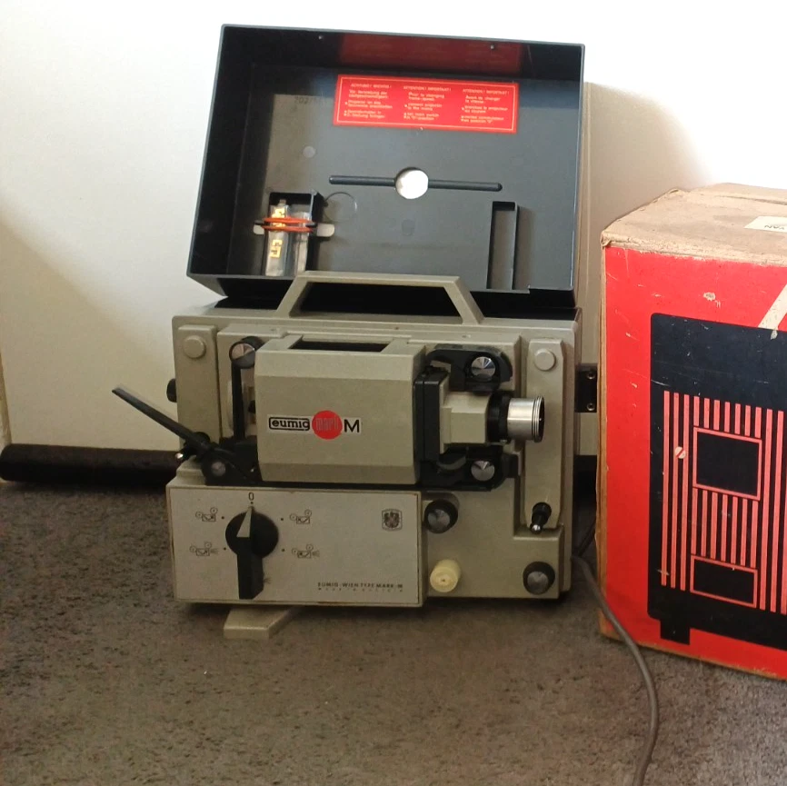 Projecteur Royal Sound Super 8 - 75/A GIOCA - Label Emmaüs