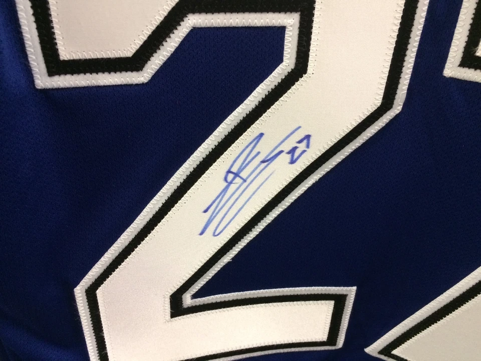 Camiseta deportiva firmada por Jonathan Drouin Tampa Bay Lightning Reebok Premier local de hockey de la NHL Foto 2 de 3