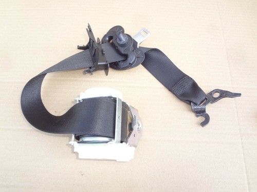 BMW 1er E87 E81 Gurt Sicherheitsgurt vorne links 33059848 86Tkm