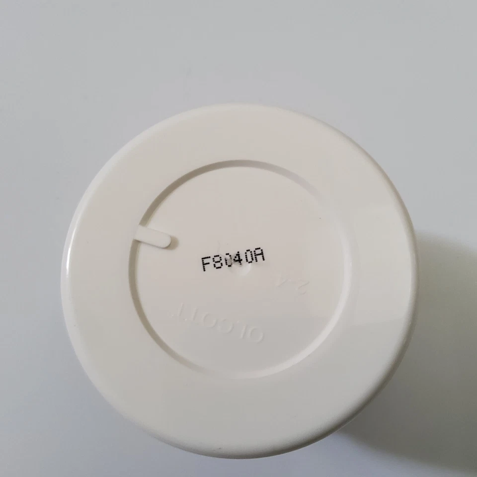 Almohadillas correctoras de manchas oscuras Specific Beauty Vitamina C Brightening Adv selladas de 30 quilates Foto 3 de 4