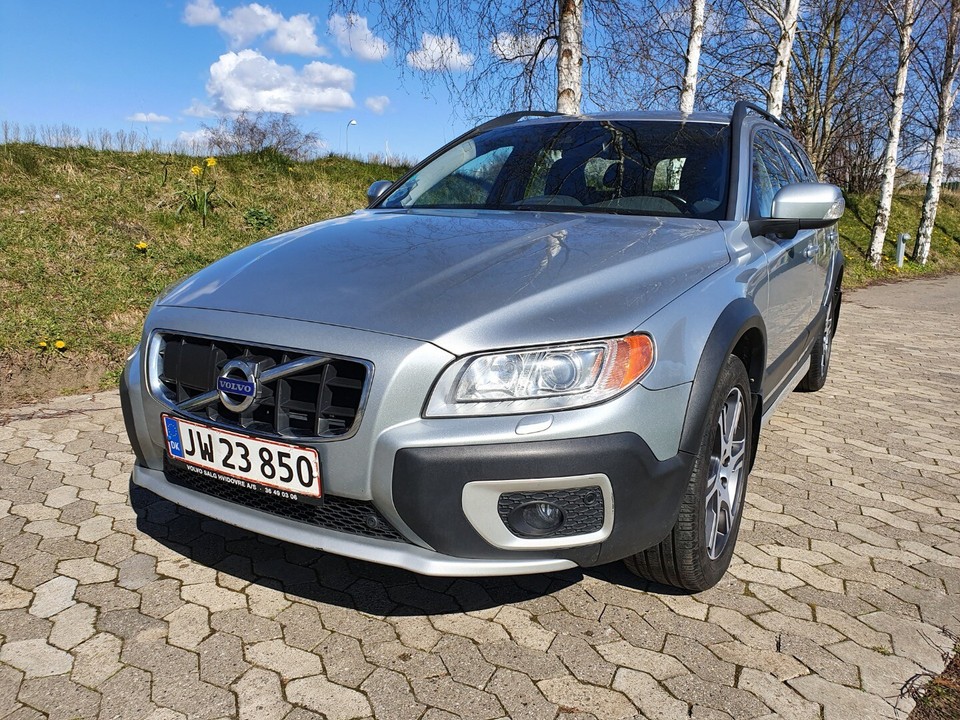 Volvo xc70 inscription