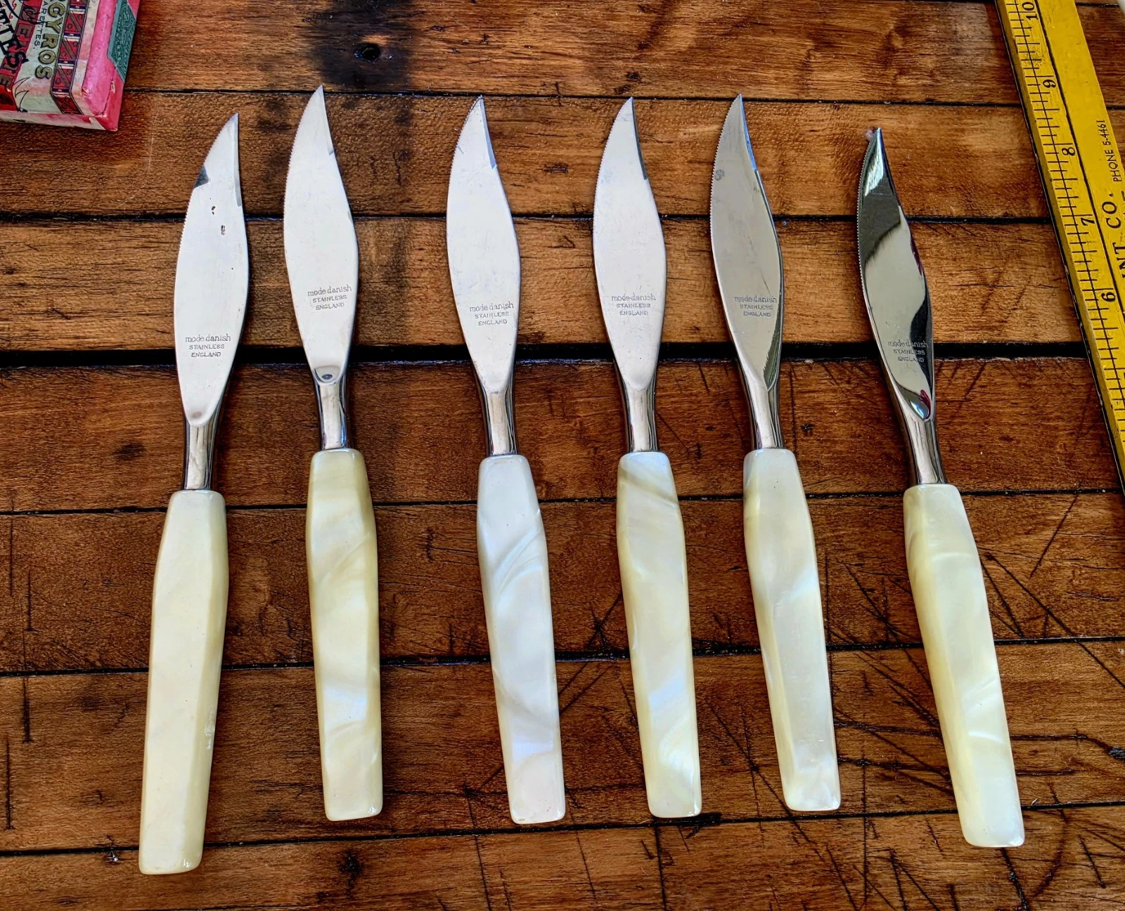 6 Mode Danish Stainless Steel Knives MCM Faux Pearl Serrated Blade England