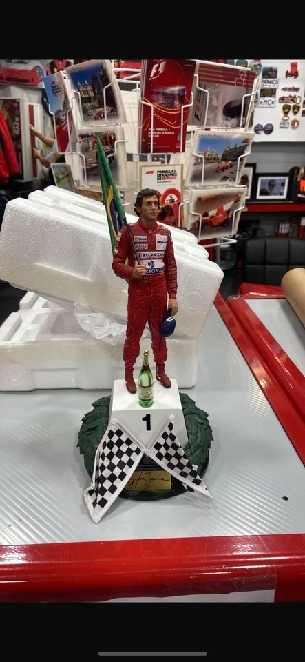 Senna  🇧🇷Statua Da Collezione Scala 1:10 Ultimo Pezzo - Immagine 2 di 4