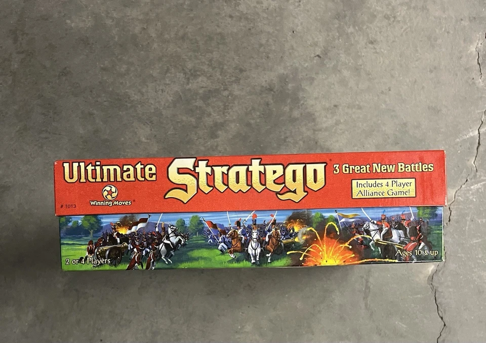VINTAGE Ultimate Stratego Board Game  COMPLETE Ready to Battle! - Image 3 of 3