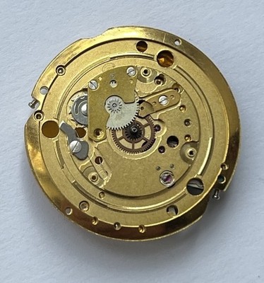 MOUVEMENT MONTRE ELECTRONIC ESA 9154 @ ESA MOVEMENT @ FOR REPAIR @ ESA 9154