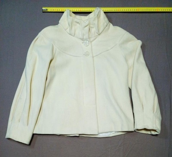 Women Coat White Cashmere 36 / S / 44