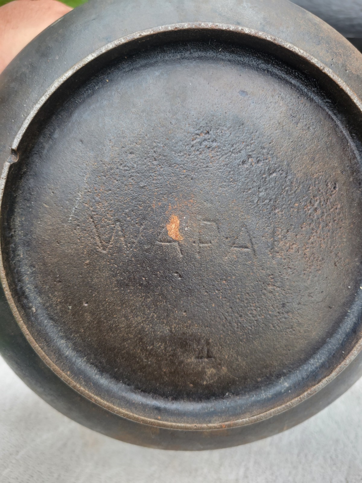 Vintage Wapak Cast Iron Bean Pot Kettle # 4 10 1/2"