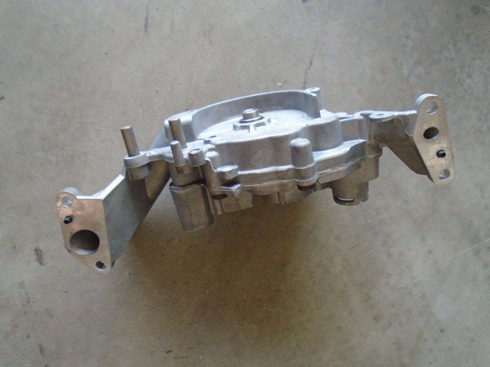 Ölpumpe for 2013 Maserati Ghibli MK3 3.0 S Q4 V6 Benzin M156B M156 409 - 430HP