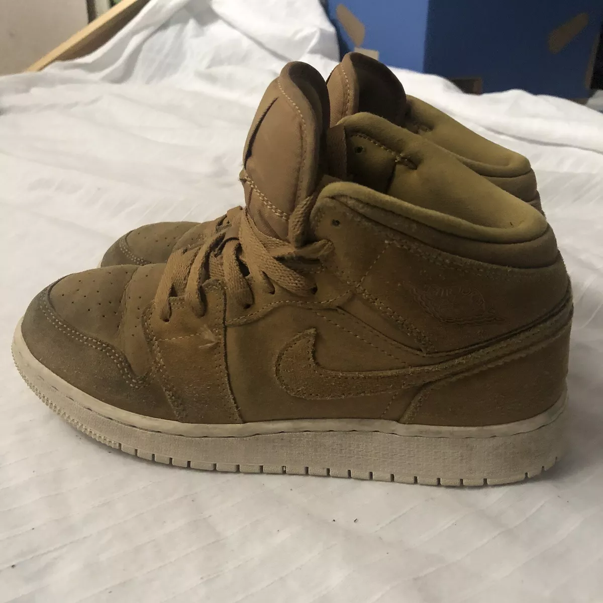 Nike Air Jordan 1 Mid BG Golden Harvest GS 554725 725 Wheat Size ...