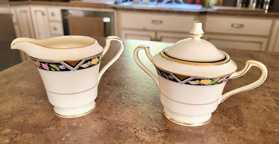 OSCAR DE LA RENTA Cream & Sugar Set  FLEUR ROYALE Fine Ivory LAF19 Japan `
