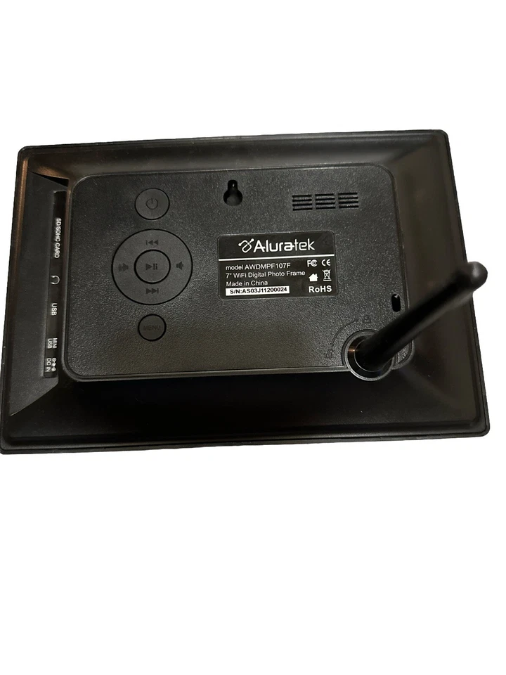 Aluratek ADPF07SF 7 in Digital Photo Frame, Never Used Missing DC Adapter - Image 2 of 2