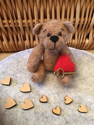 Nadelgefilzt OOAK Jointed Valentine s   Teddybär ~ handgefertigtes Geschenk von Jen x