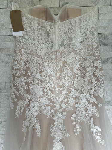 UK24/26 US22W David's Bridal floral beaded lace and tulle mermaid wedding dress - Picture 11 of 16