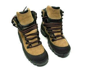 hiking boots for cold weather