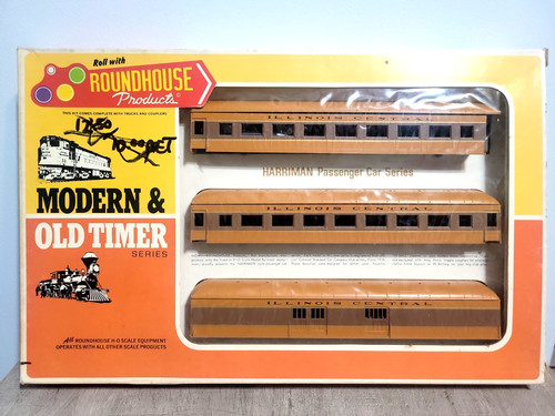 Juego de 3 vagones pasajeros Roundhouse Harriman Illinois Central escala HO en caja 6056 | Condition: New