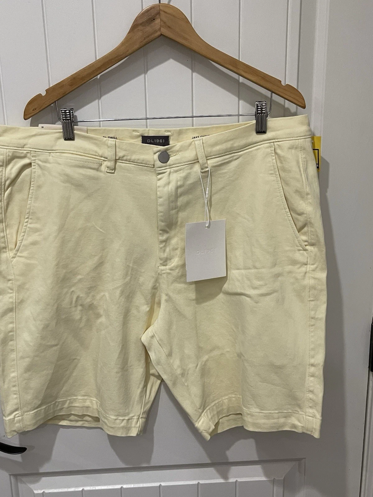 NWT DL1961 Jake Cotton Chino Shorts (Men's Size 38) Yellow