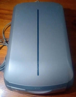 Epson Perfection 4990 Flatbed Scanner