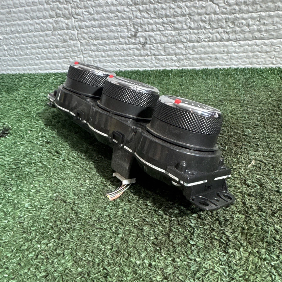 2010-2013 Mitsubishi Outlander Ac Heater Climate Control OEM 7820A081XC - Image 4 of 4