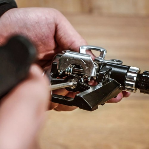 Venzo VZ-E02XR-007Dual Function Platform Shimano SPD Road Touring Pedals+ Cleats - Picture 9 of 10
