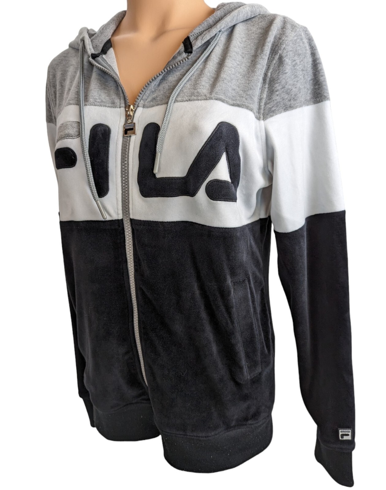 Felpa donna Fila piccola con cappuccio nera bianca grigia logo velluto zip intera