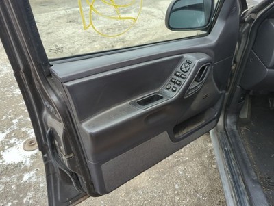 1999 Jeep Grand Cherokee Front Left Driver Interior Door Panel