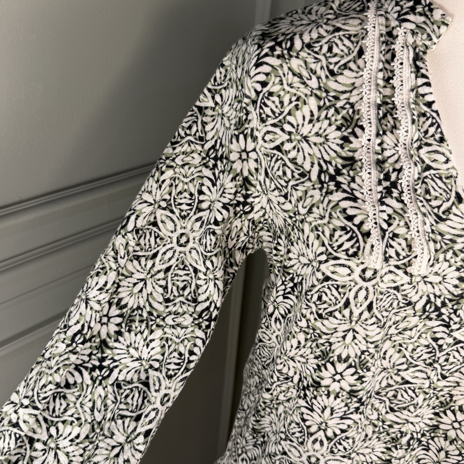 Zara Printed Short Gray Green Floral Cotton Casual Dress, Size XS EUC thumbnail 10