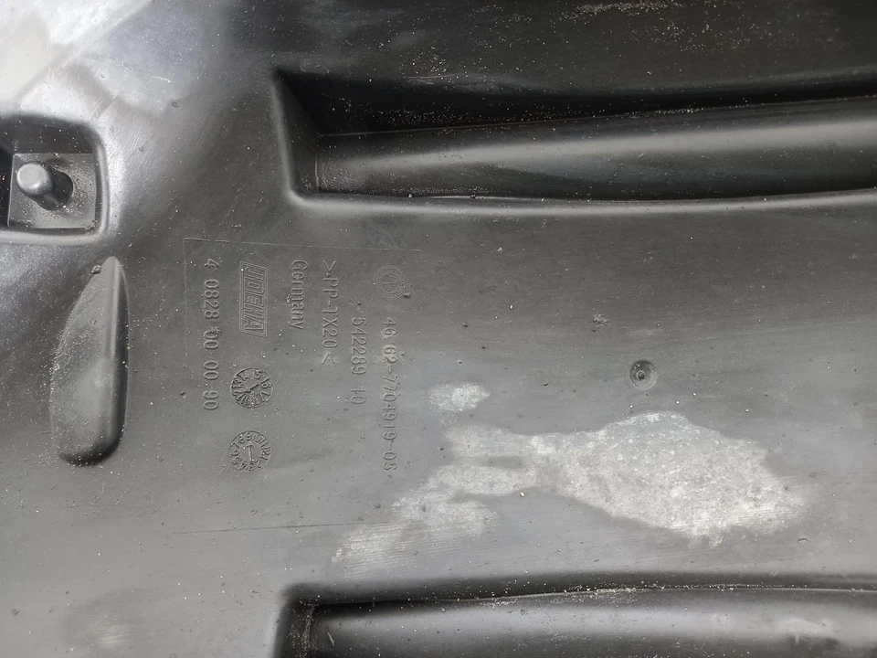 BMW R1200 GS ADVENTURE Undertray/Light Surr 2005-2013  Foto 4 de 4