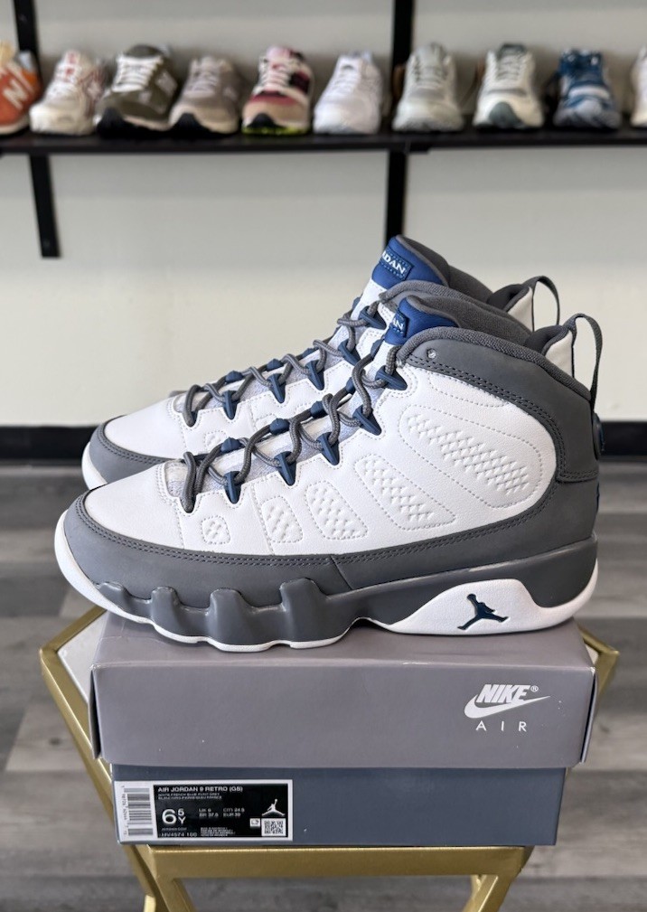 Nike Air Jordan 9 Retro Flint Grey French Blue GS Size 6.5Y HV4574